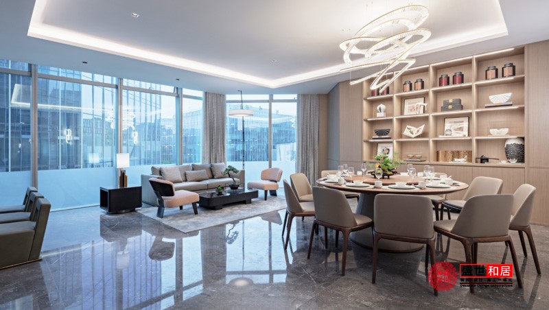 260平米辦公室裝修:實(shí)現(xiàn)功能與美學(xué)的完美融合 260平米辦公室裝修:實(shí)現(xiàn)功能與美學(xué)的完美融合